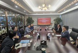 万利加董事局主席李伟波一行受邀参访北京建龙重工集团